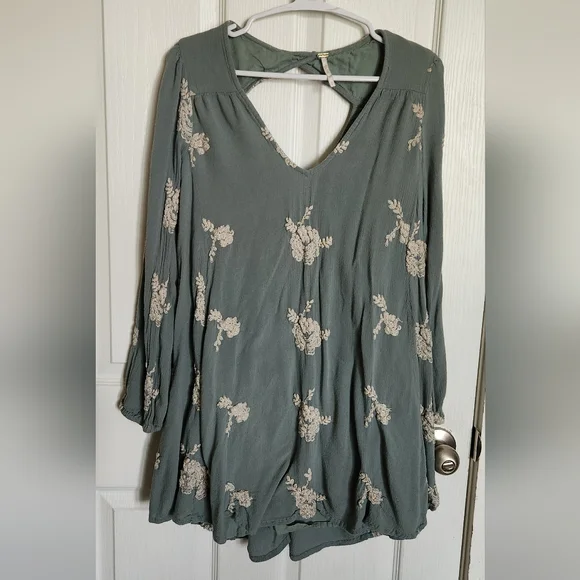 Free People Small Emmas Embroidery Sage Green Cocktail Dress Mini Long Sleeve - Picture 3 of 12